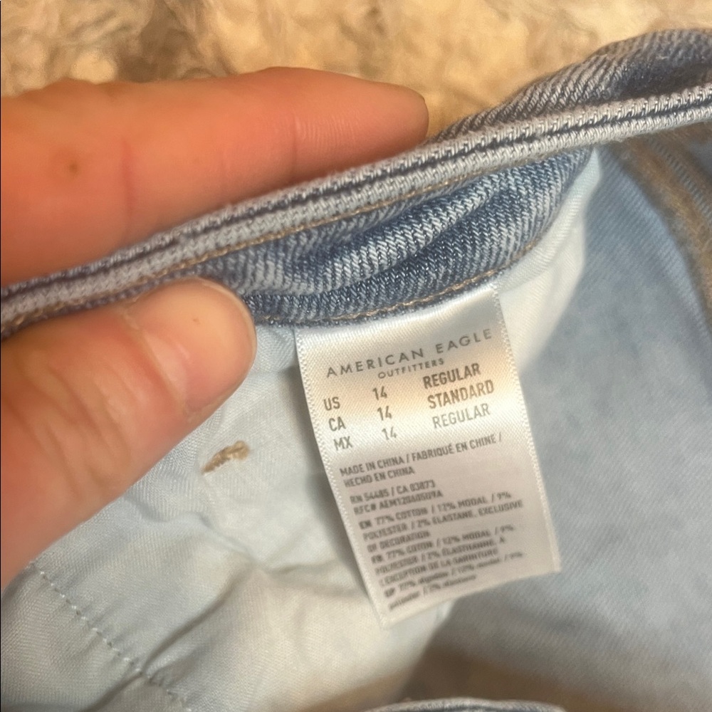 American Eagle Outfitters Mom jeans - Picture 6 of 9